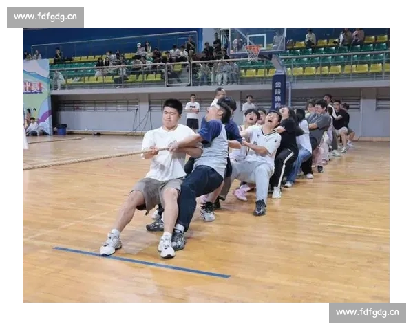 那一场团结与力量交织的拔河比赛让我体会到合作的重要意义